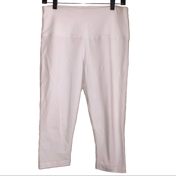 Lysse Pants - Lysse White Cropped Leggings